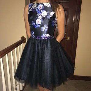 Mom Cheri Short dress